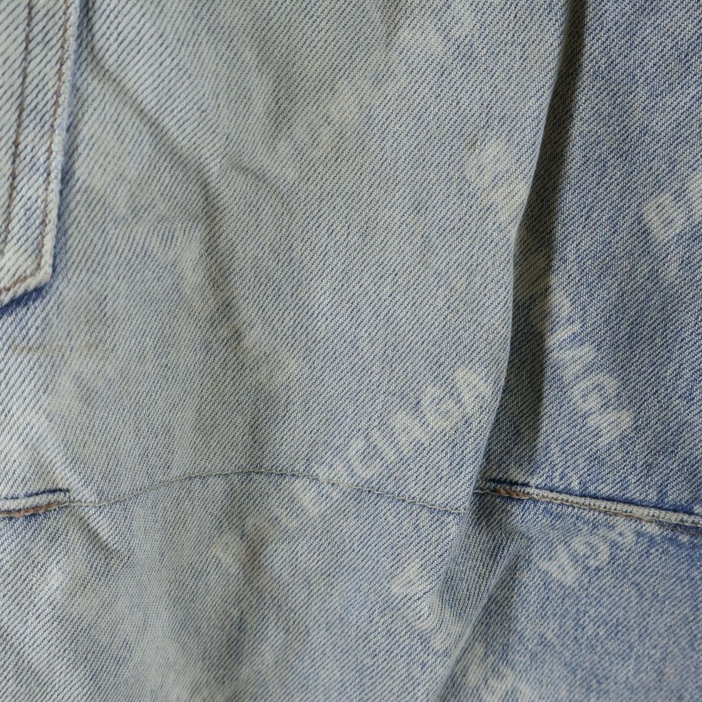 Balenciaga Logo All Over Print Distressed Baggy Denim Pants Indigo — view 4