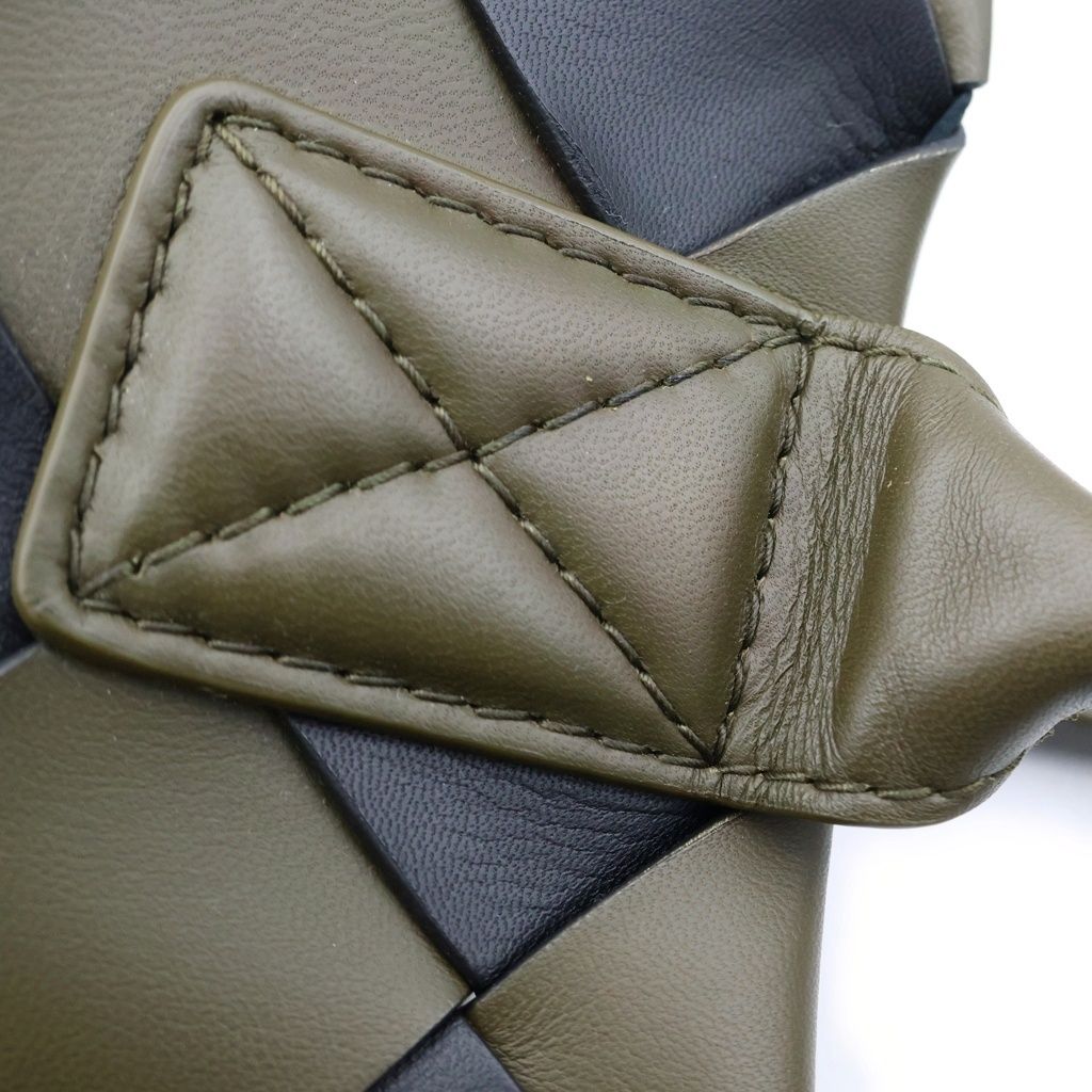 Bottega Veneta Maxi Cabas Intrecciato 2-Way Shoulder Bag Tote Bicolor Khaki — view 6
