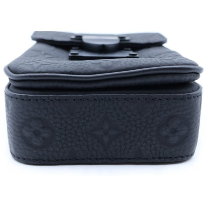 Louis Vuitton Monogram Taurillon S Lock Vertical Wearable — view 4