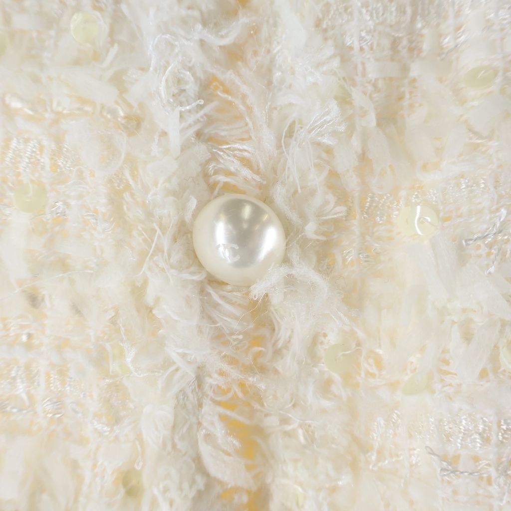 Chanel 05P Set Pearl CC Logo Button Fancy Tweed Sequins Collarless Jacket Tight — view 3