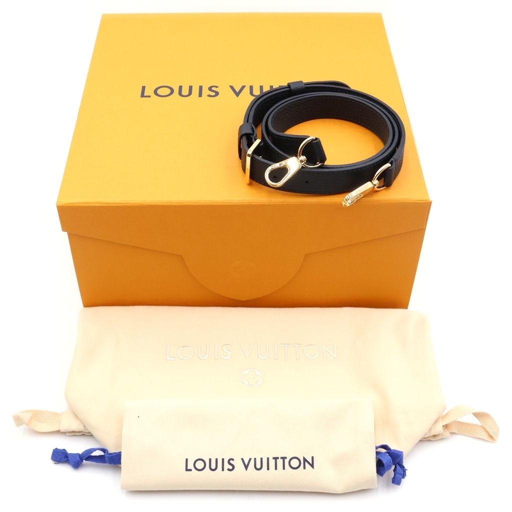 Louis Vuitton Capucines Mini Noir 2-Way Shoulder Bag — view 8