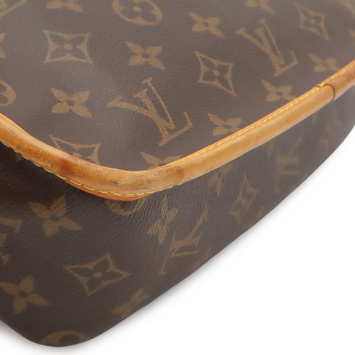 Louis Vuitton Monogram Solonge Shoulder Bag — view 3