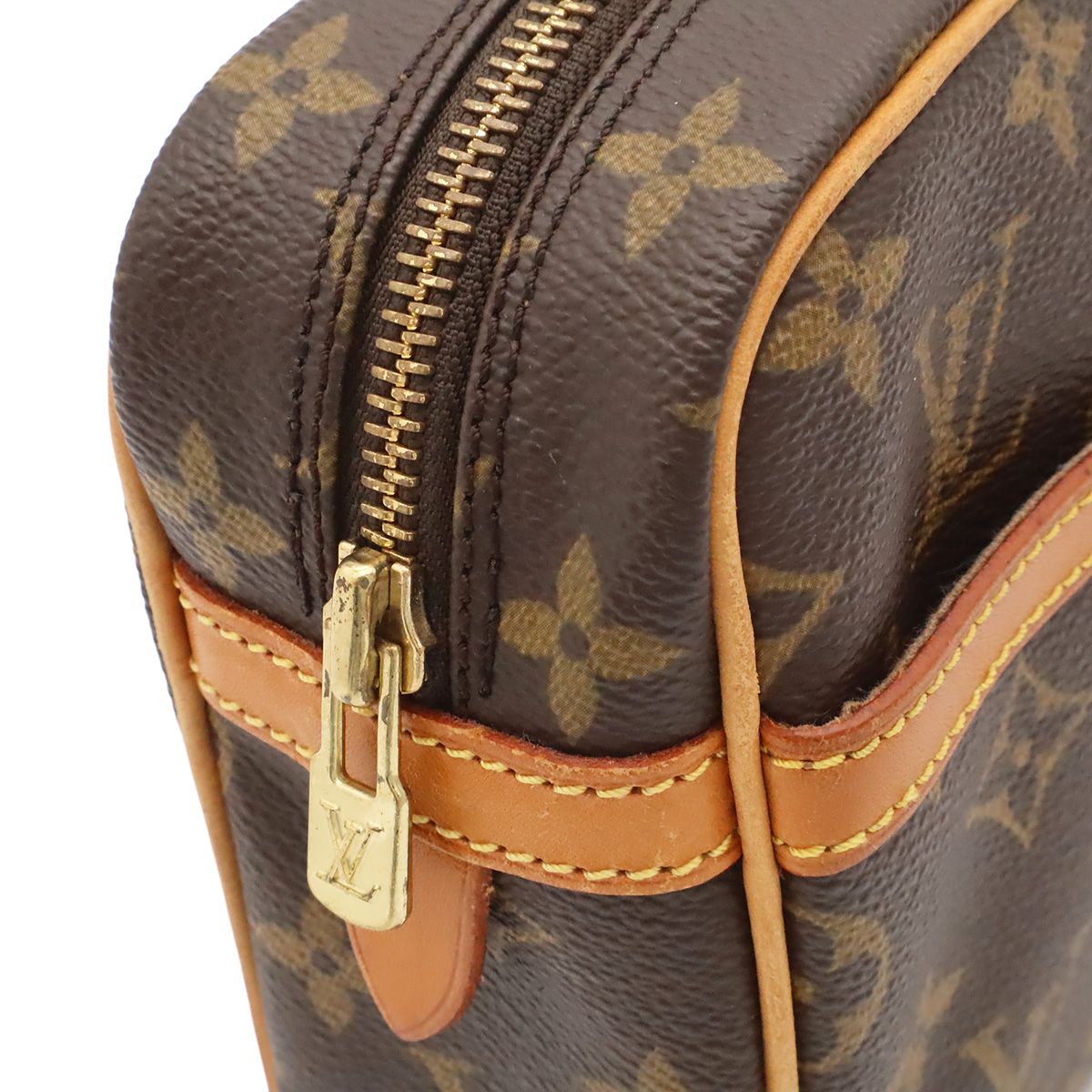 Louis Vuitton Monogram Secondbag Clutch — view 4