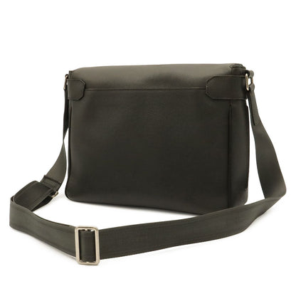 Louis Vuitton Taiga Roman MM Shoulder Bag Leather Boreal Dark Navy — view 2