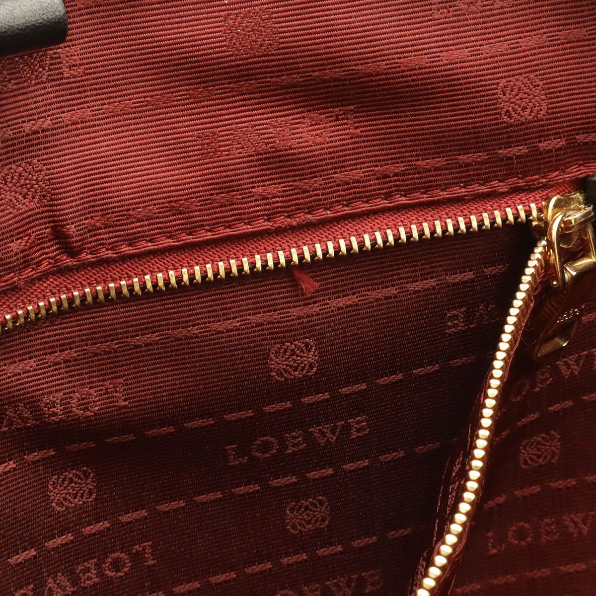 Loewe Heritage Small Tote Bag Leather Black Gold — view 8