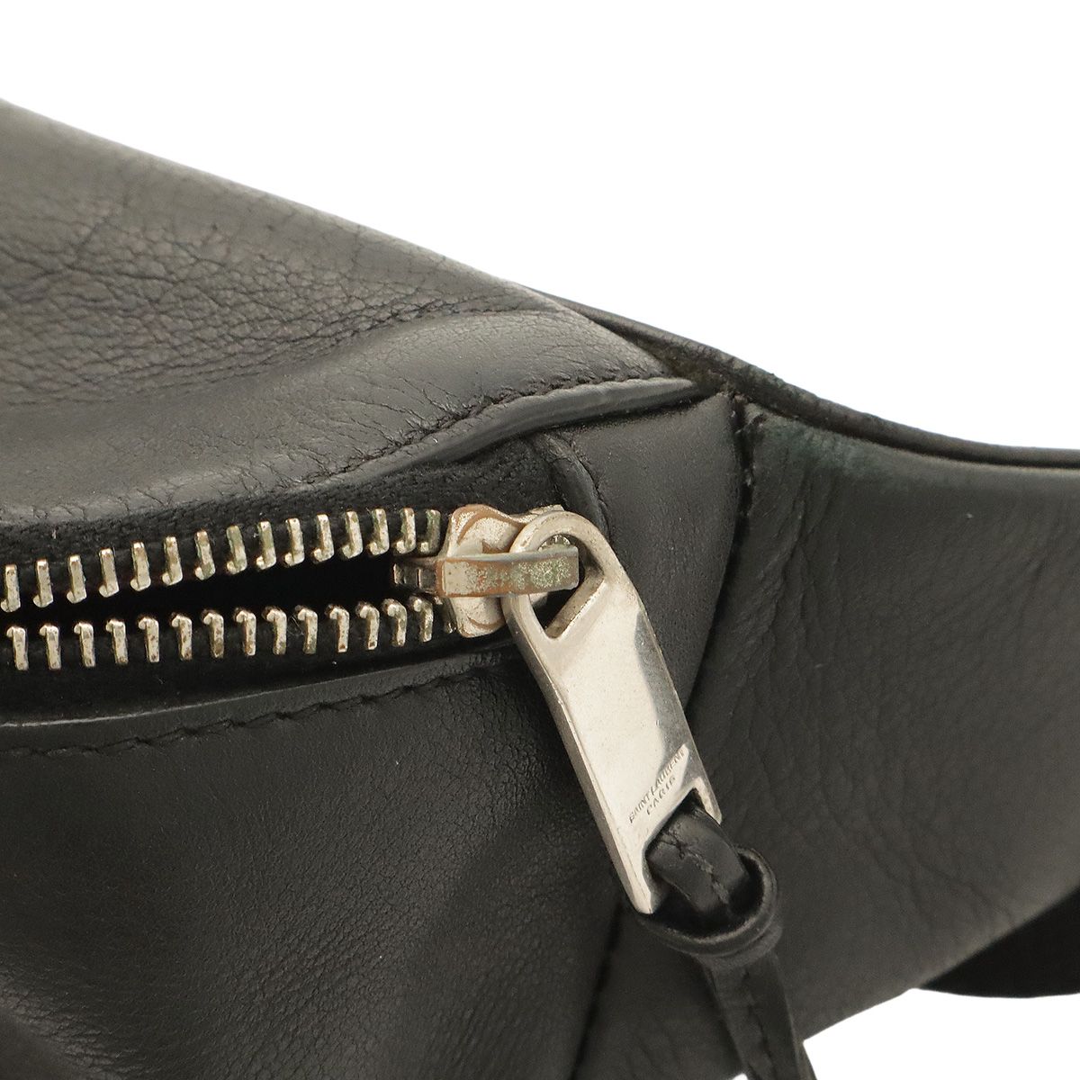 Saint Laurent Paris YSL Classic Belt Bag Leather Black — view 5