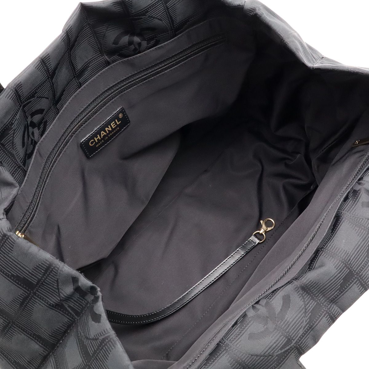 Chanel New Travel Line Tote MM Shoulder Bag Nylon Jacquard Black — view 6