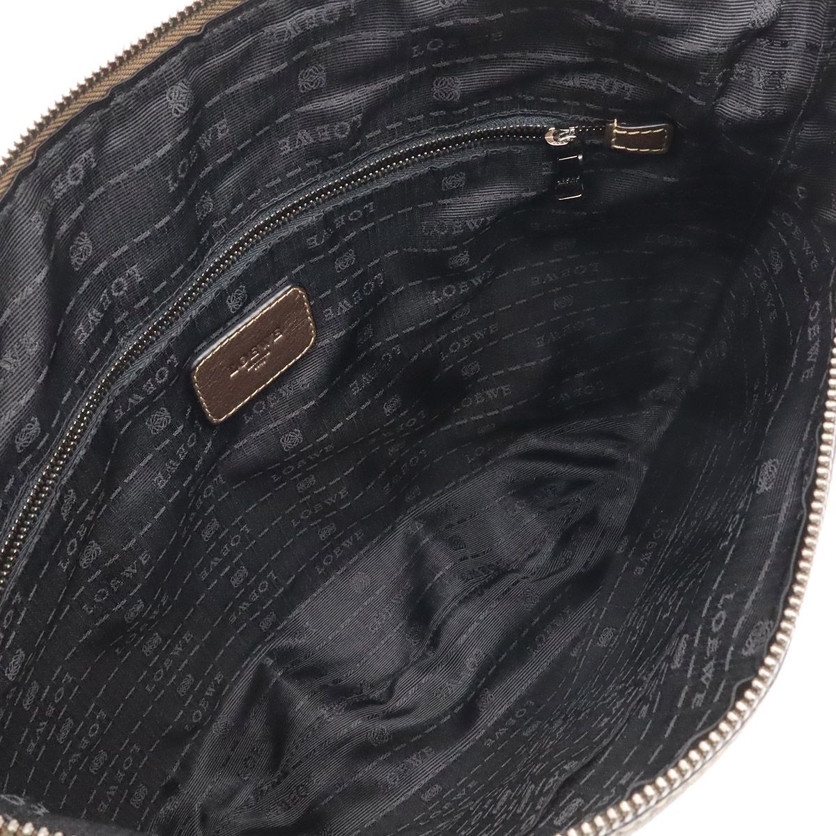 Loewe Heritage Logo Shoulder Bag Crossbody Metallic Leather Khaki Blanc Silver — view 5