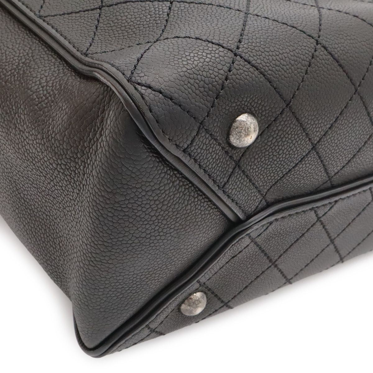 Chanel Quilted CC Logo Tote 2-Way Chain Shoulder Bag Caviar Leather Black — view 3