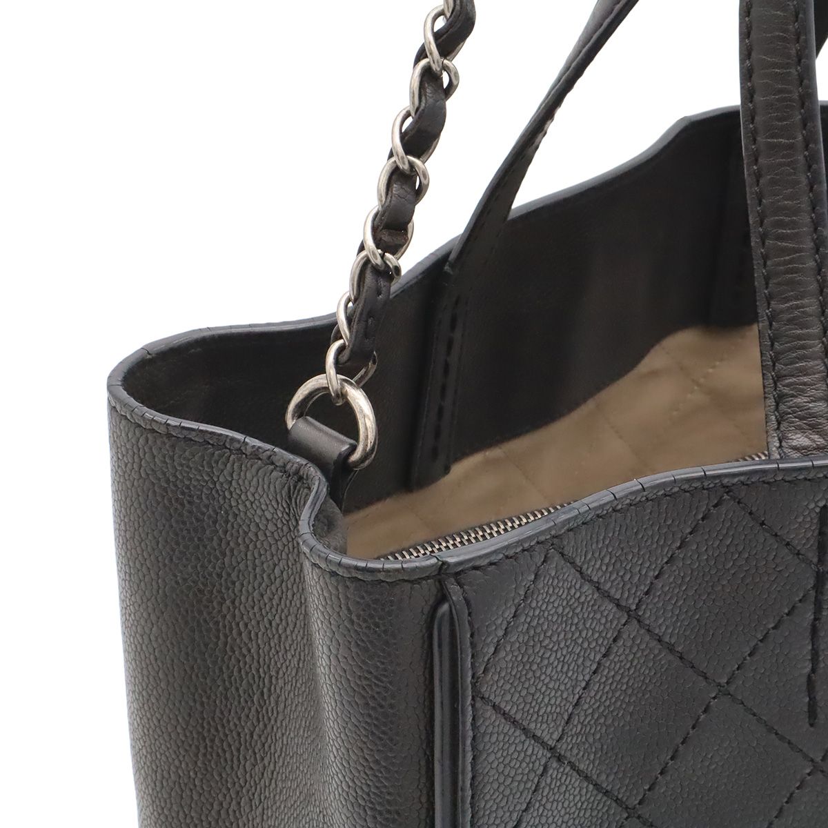 Chanel Quilted CC Logo Tote 2-Way Chain Shoulder Bag Caviar Leather Black — view 4