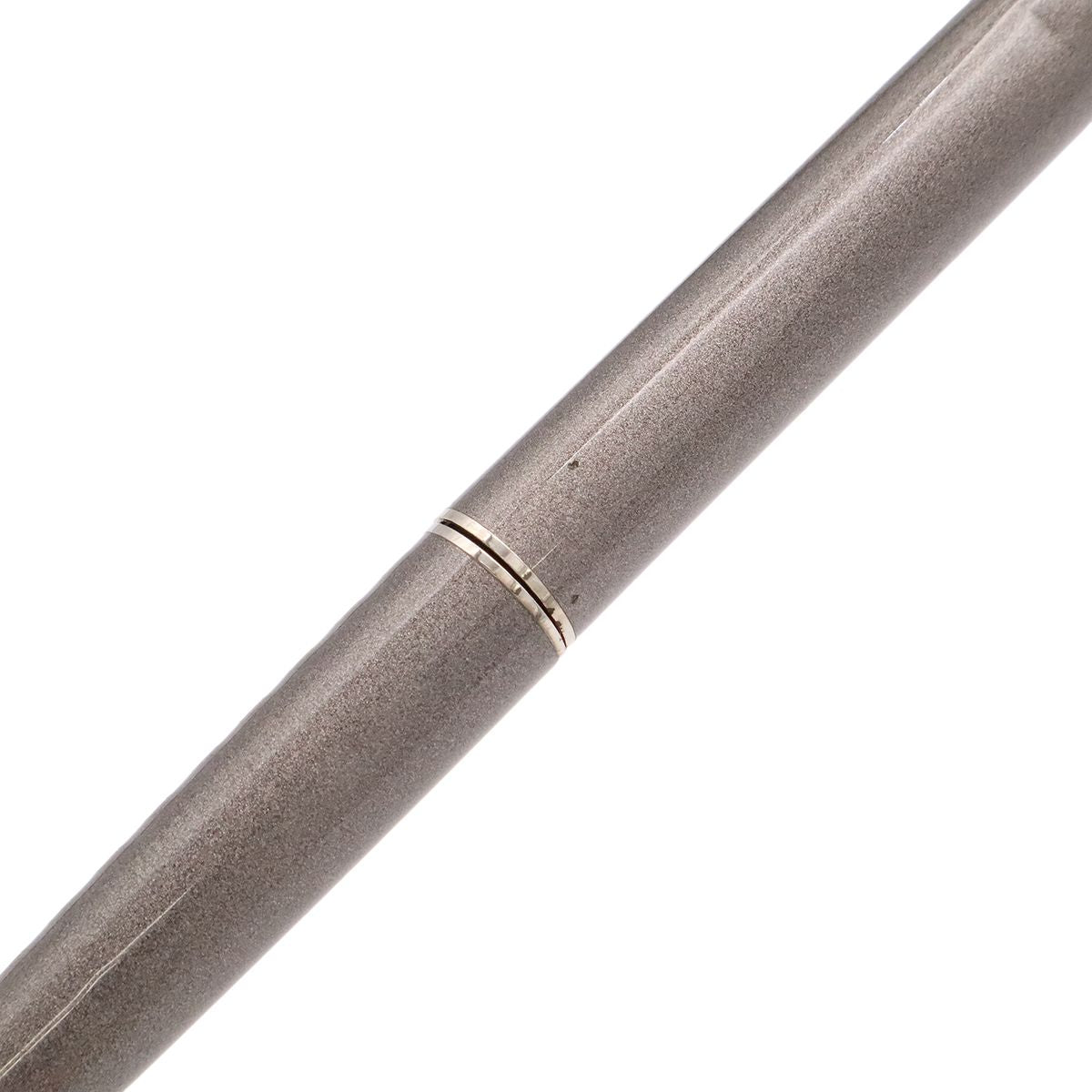 Louis Vuitton Jet Ligne Ballpoint Pen Cap Type Silver Gray Black — view 4