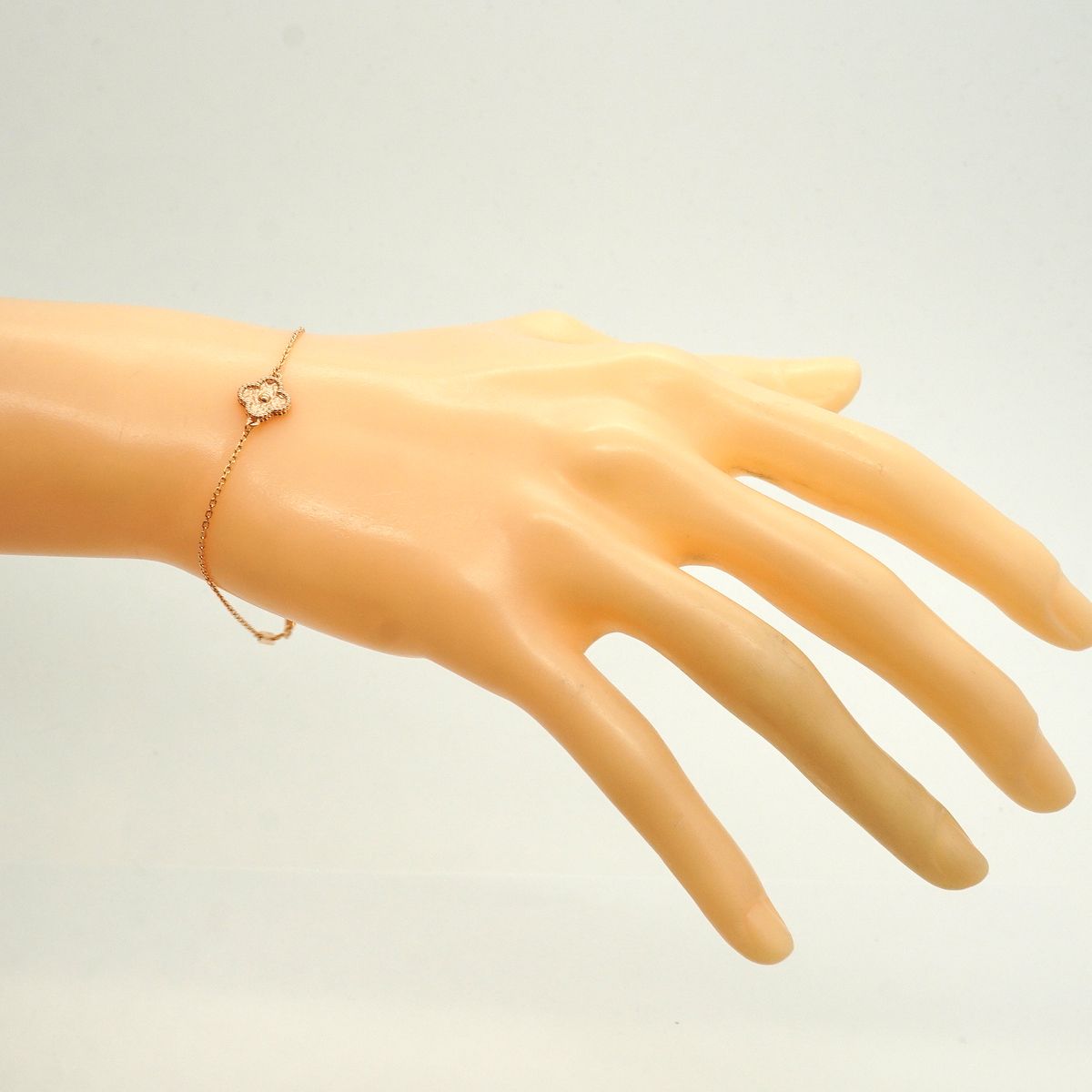 Van Cleef & Arpels Bracelet Sweet Alhambra 18k Pink Gold — view 6