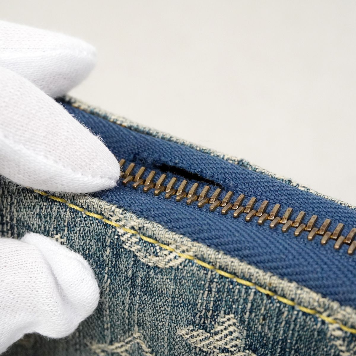 Louis Vuitton Wallet Monogram Denim Zippy Blue — view 8