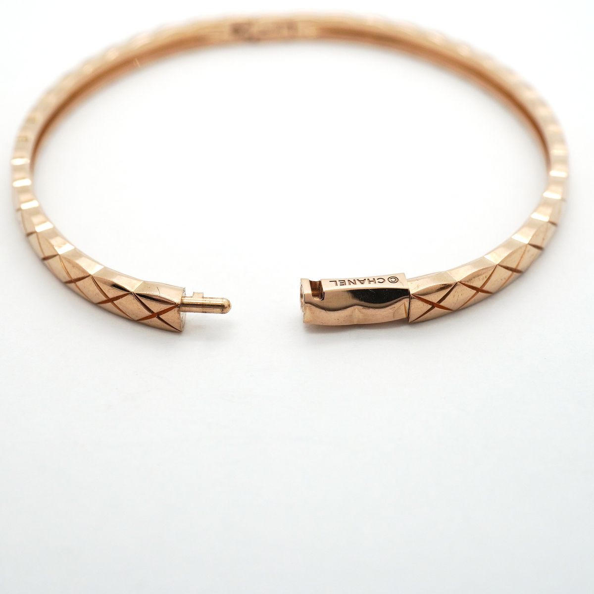 Chanel Bangle Coco Crush 18K Pink Gold Bracelet — view 4