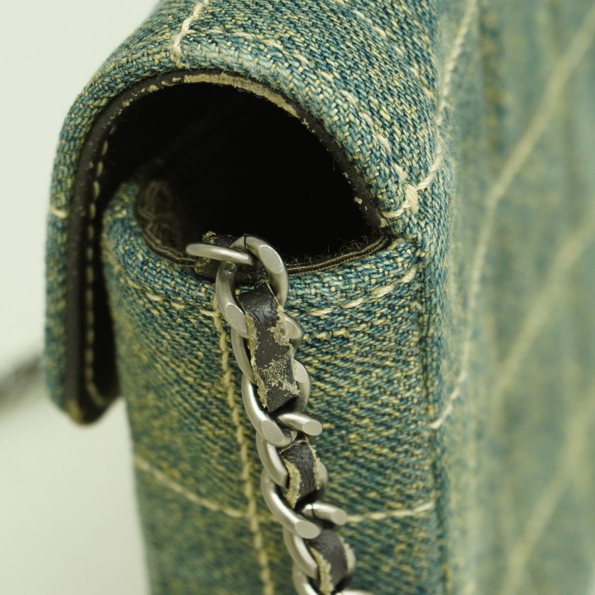 Chanel Shoulder Bag Choco Bar Denim Blue Silver — view 6