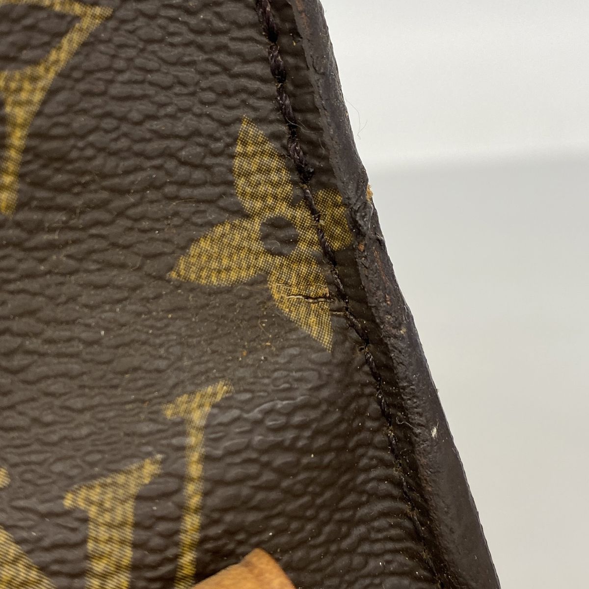 Louis Vuitton Shoulder Bag Monogram Saint-cloud GM Brown — view 7