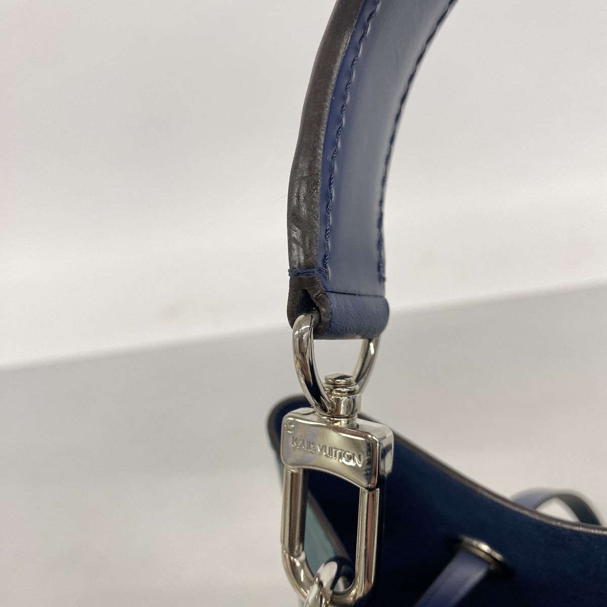 Louis Vuitton Handbag Epi Bicolor Neo Noe BB Vert Emlord Indigo 2-Way Bag — view 6
