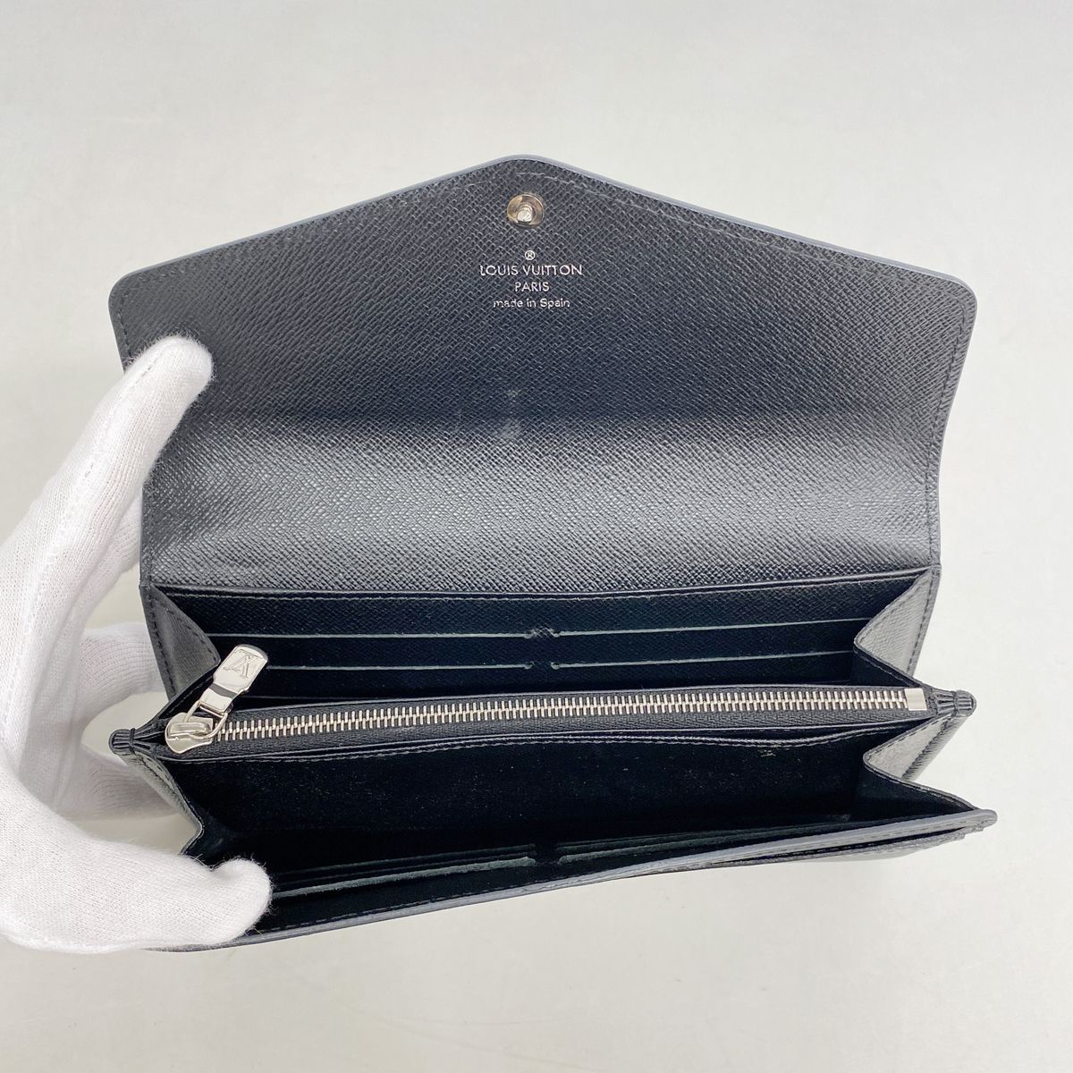 Louis Vuitton Wallet Epi Portefeuille Sarah Noir — view 3