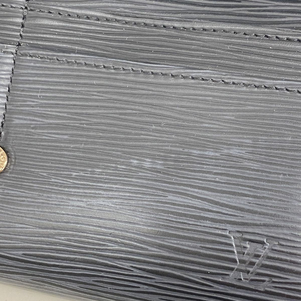 Louis Vuitton Wallet Epi Portefeuille Sarah Noir — view 8