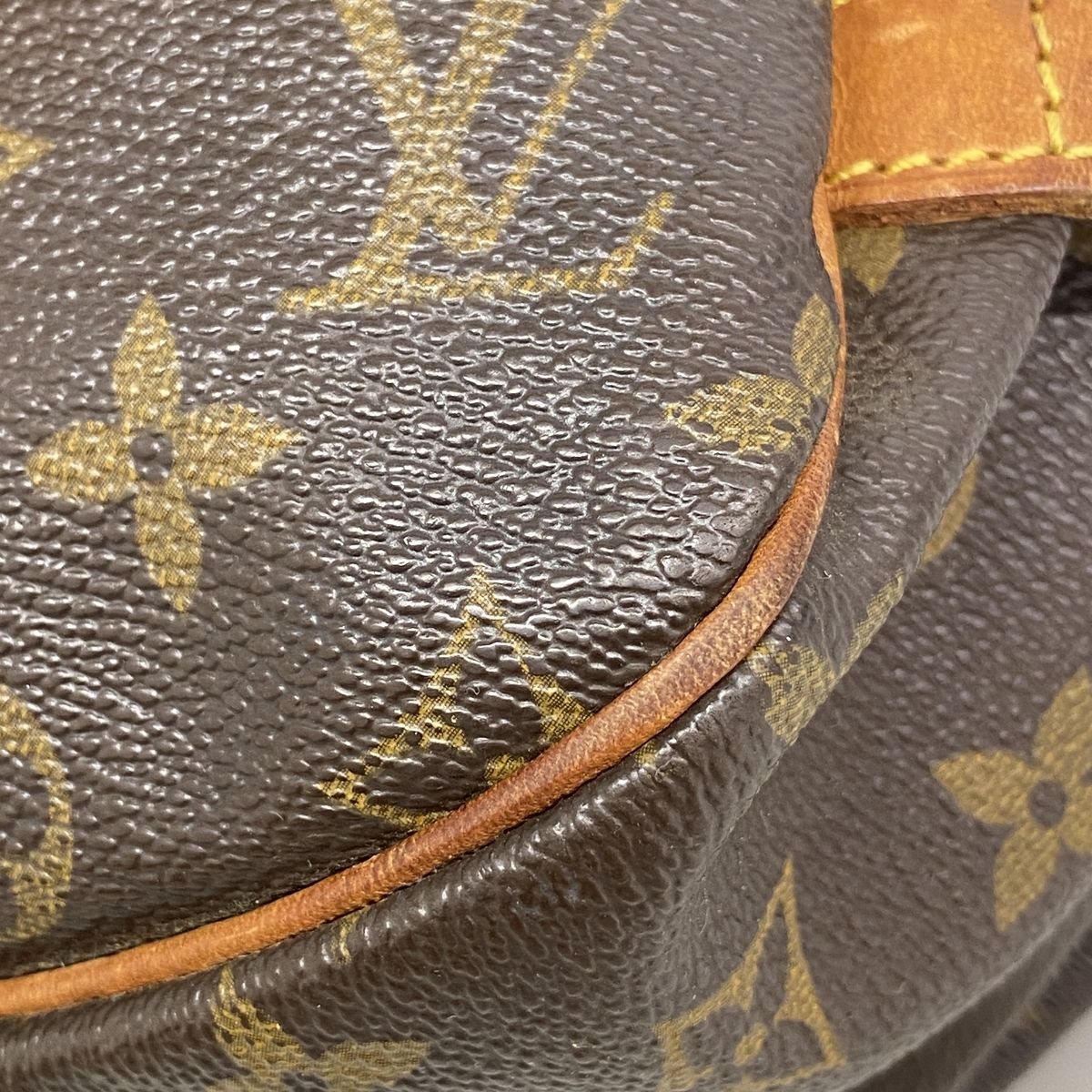 Louis Vuitton Shoulder Bag Monogram Saumur 30 Brown — view 8