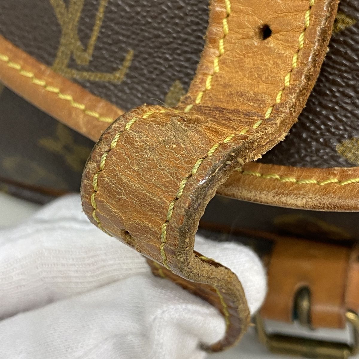 Louis Vuitton Shoulder Bag Monogram Saumur 30 Brown — view 6