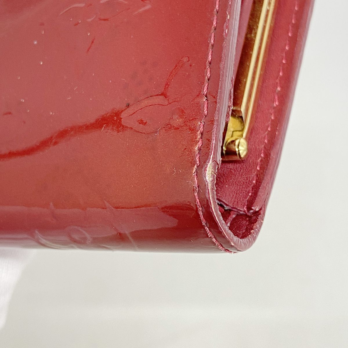 Louis Vuitton Wallet Vernis Portefeuille Viennois Pomme D'amour — view 6