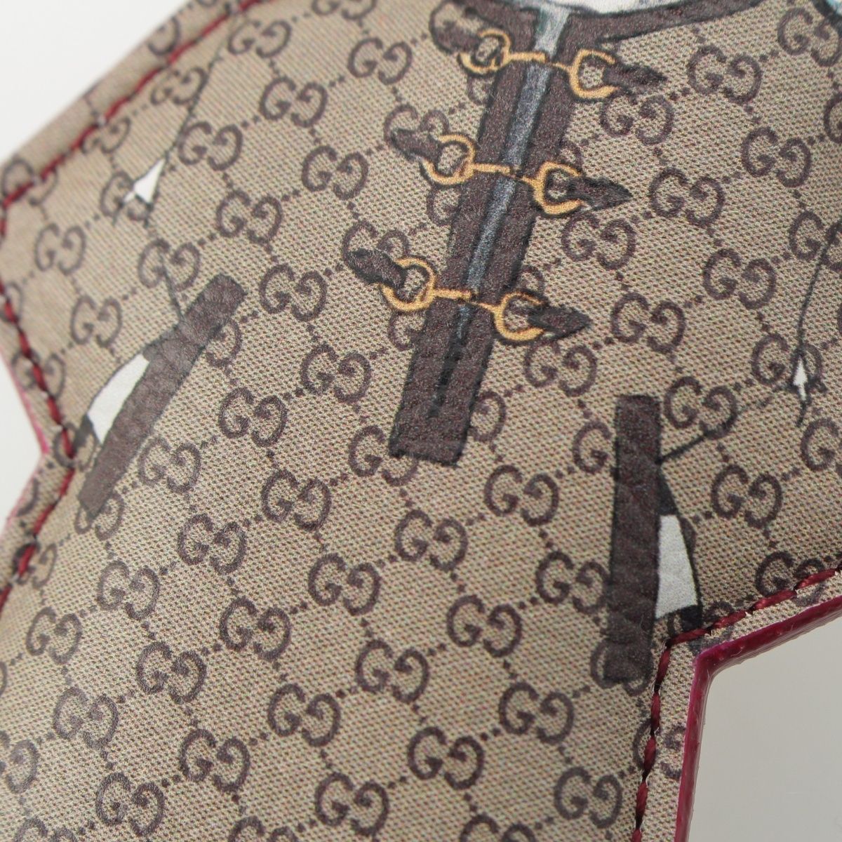 Gucci Yuko Higuchi BO Leather Cat Charm Key Ring Beige Key Holder — view 4
