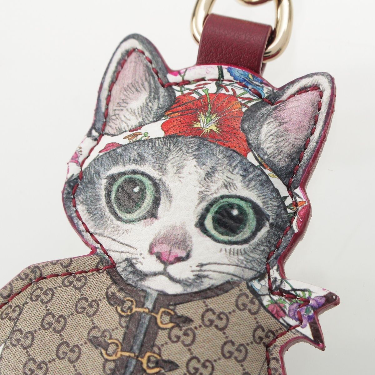 Gucci Yuko Higuchi BO Leather Cat Charm Key Ring Beige Key Holder — view 3