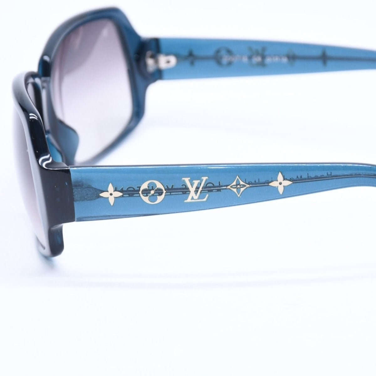 Louis Vuitton Sunglasses Eyewear Obsession 16 Turquoise Blue Gold — view 7
