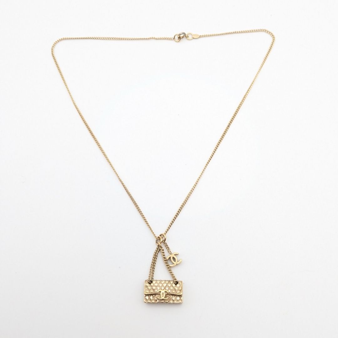 Chanel Necklace Bag Motif Quilted CC Logo Gold 05A — view 8