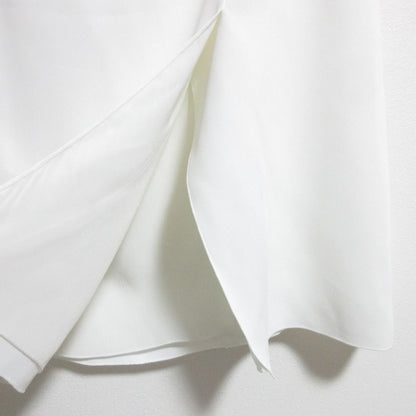 Chanel 00C Slit Skirt with Logo Plate White Spring Summer Fall Winter 42 — view 6