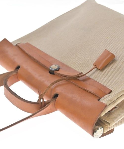 Hermes Herbag MM Shoulder Bag Beige — view 8