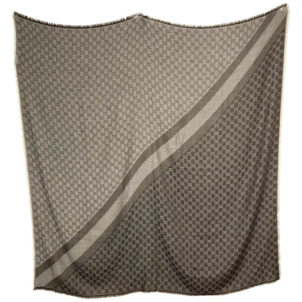 Gucci GG Pattern Large Shawl Scarf Ground — view 2