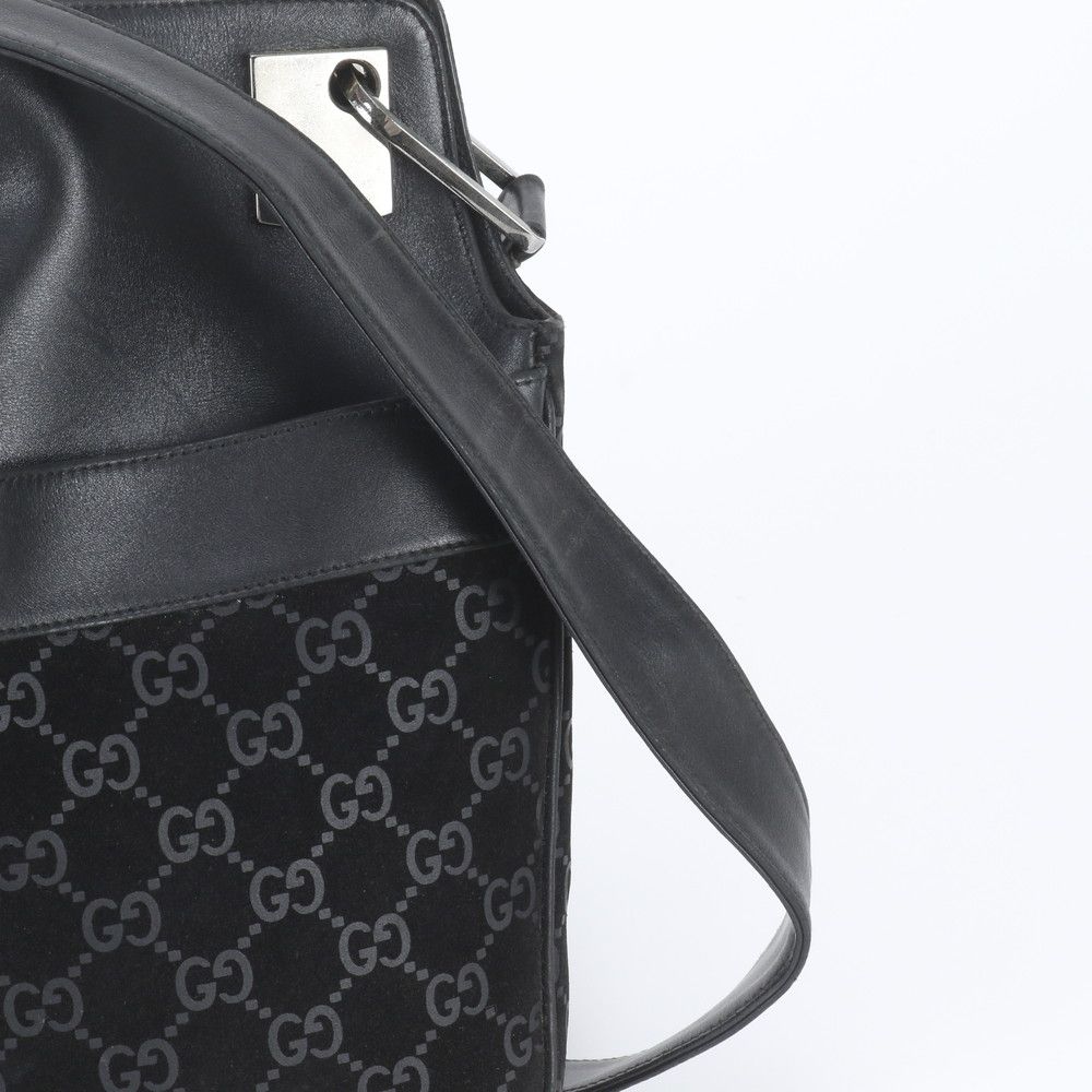 Gucci GG Suede Leather Shoulder Bag Crossbody Black — view 2