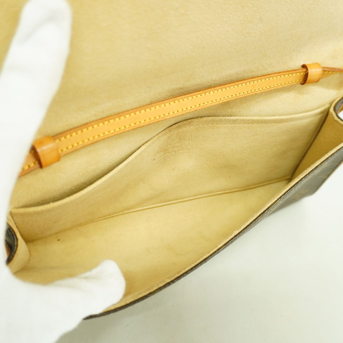 Louis Vuitton Shoulder Bag Monogram Pochette Twin GM Brown — view 4