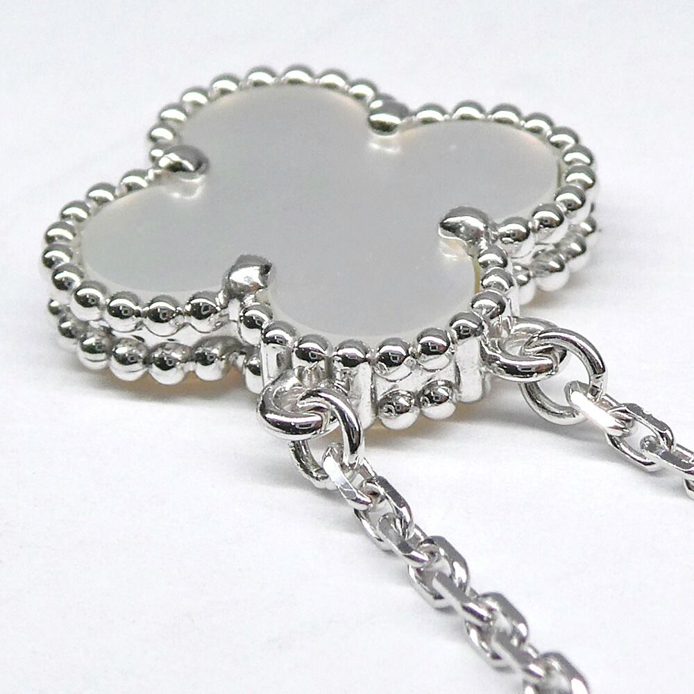Van Cleef & Arpels Vintage Alhambra Pendant White Gold — view 5
