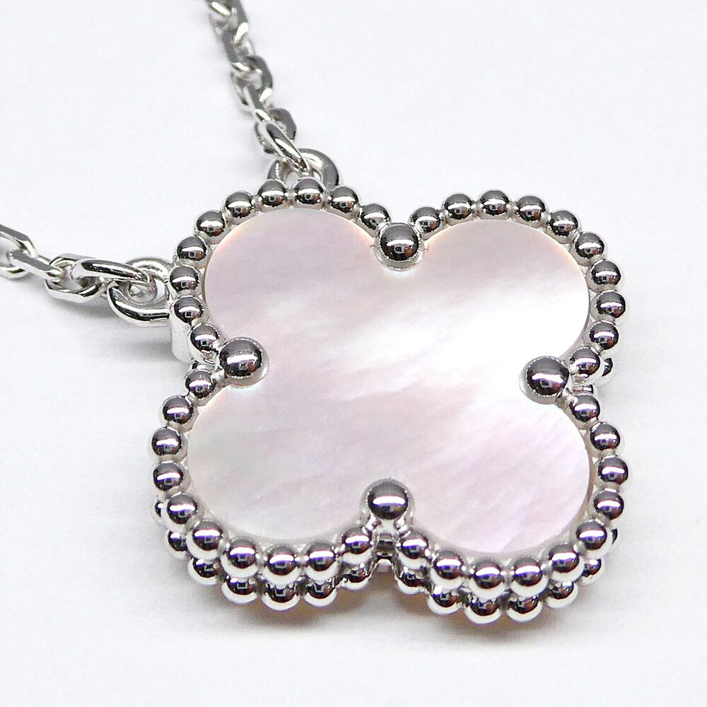 Van Cleef & Arpels Vintage Alhambra Pendant White Gold — view 2