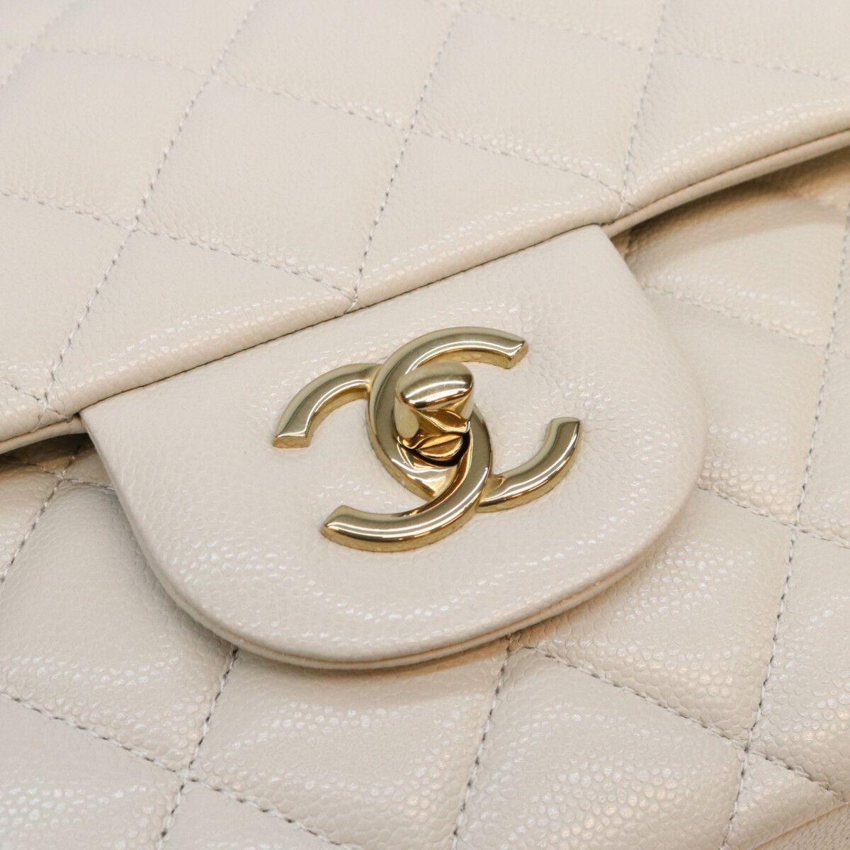 Chanel Light Gray Caviar Maxi Quilted 30 Double Flap Shoulder Bag — view 6