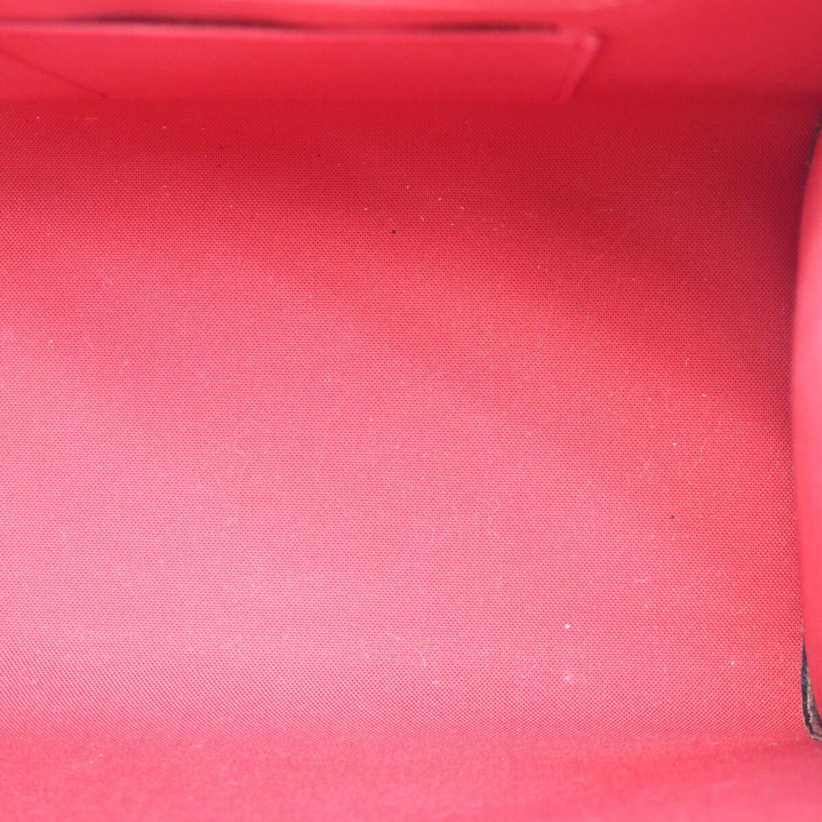 Louis Vuitton Giant Monogram Reverse On The Go MM Shoulder Bag — view 8