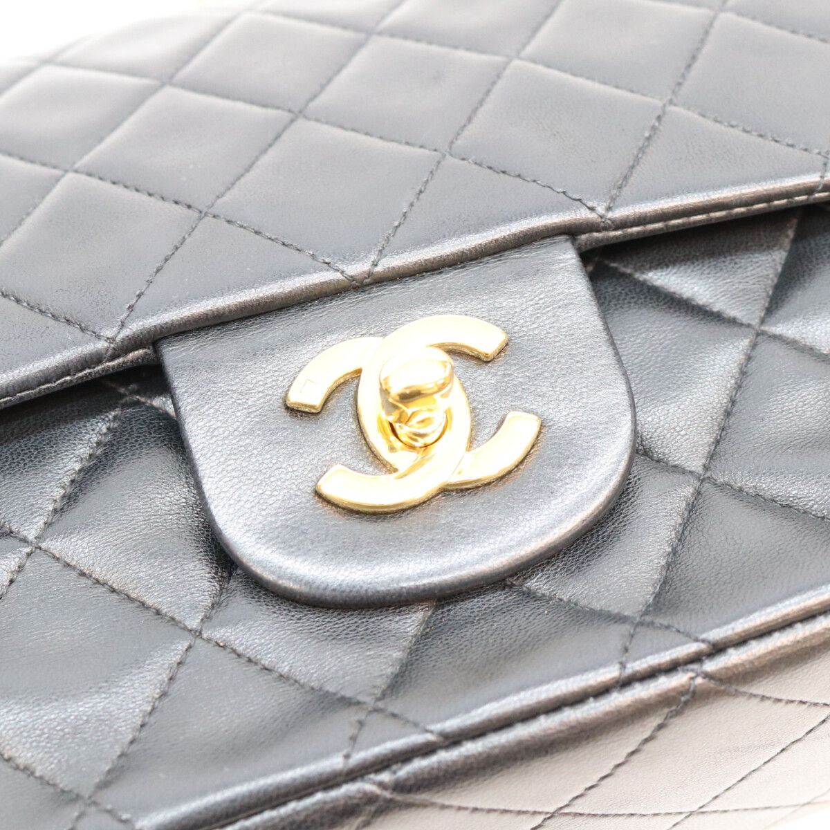Chanel Black Lambskin Quilted 25 Shoulder Bag — view 6