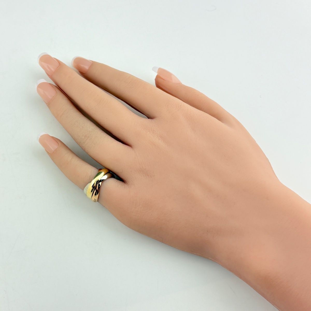 Cartier Trinity Yellow Gold Ring Three Color — view 4