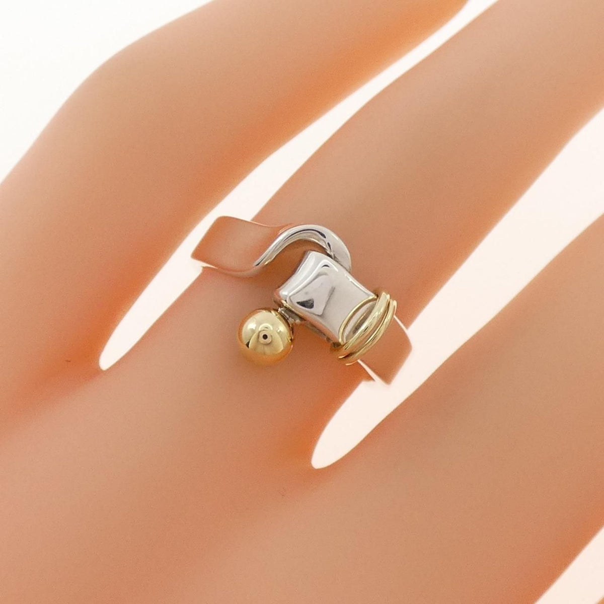 Tiffany & Co Vintage Love Knot Ring — view 5