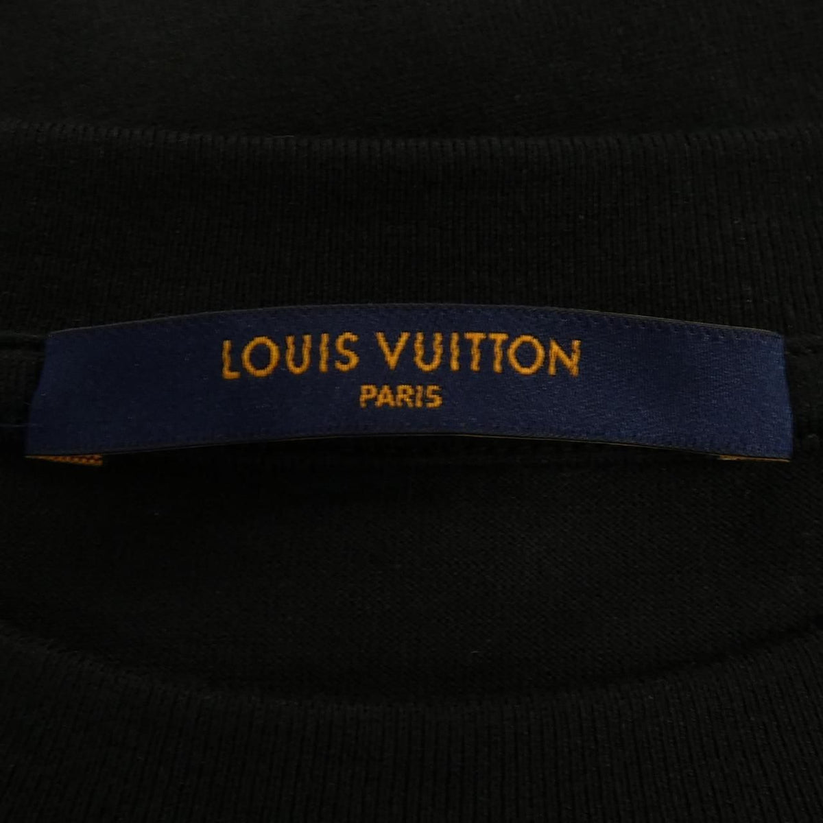 Louis Vuitton LV Smoke Printed T-Shirt — view 4
