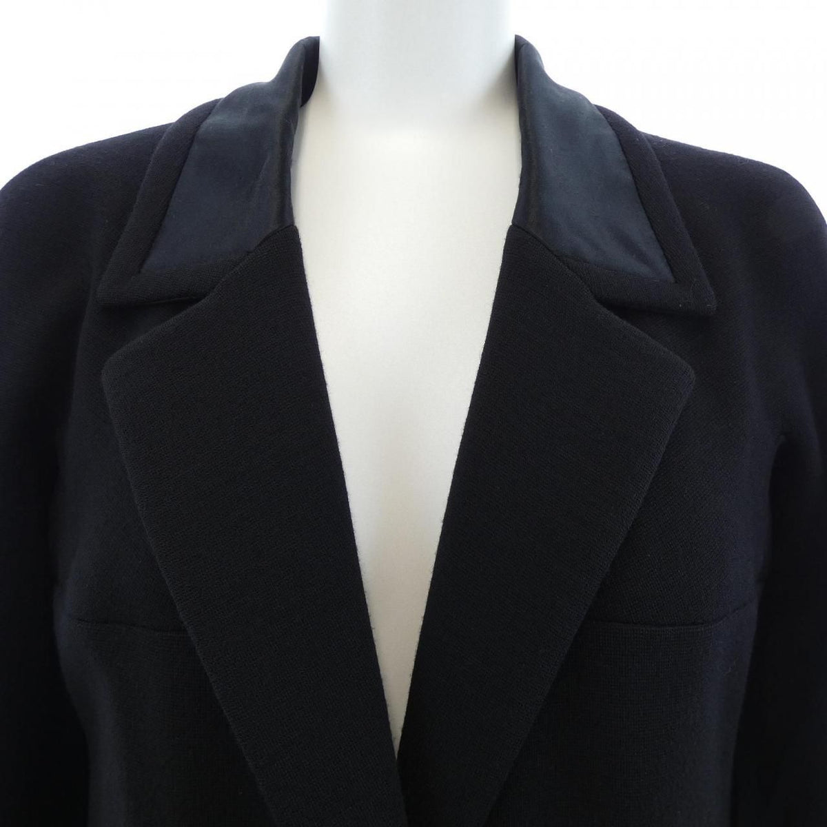 Chanel 07A Coat Black — view 5