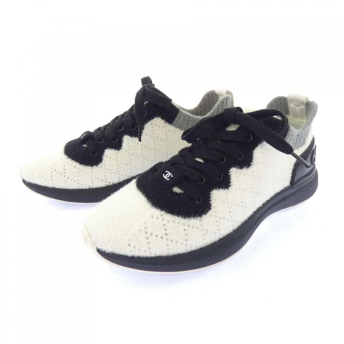 Chanel Sneakers Black — view 3