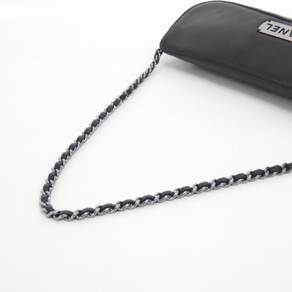 Chanel Vintage Shoulder Bag — view 7