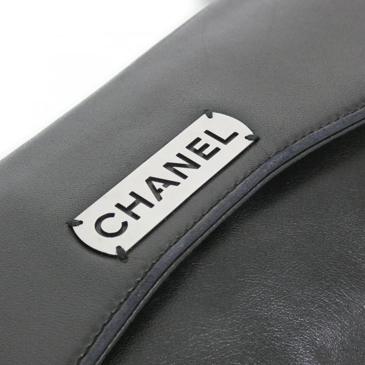 Chanel Vintage Shoulder Bag — view 6