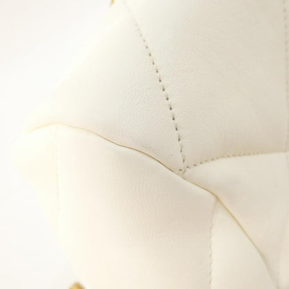 Chanel Shoulder Bag White — view 3