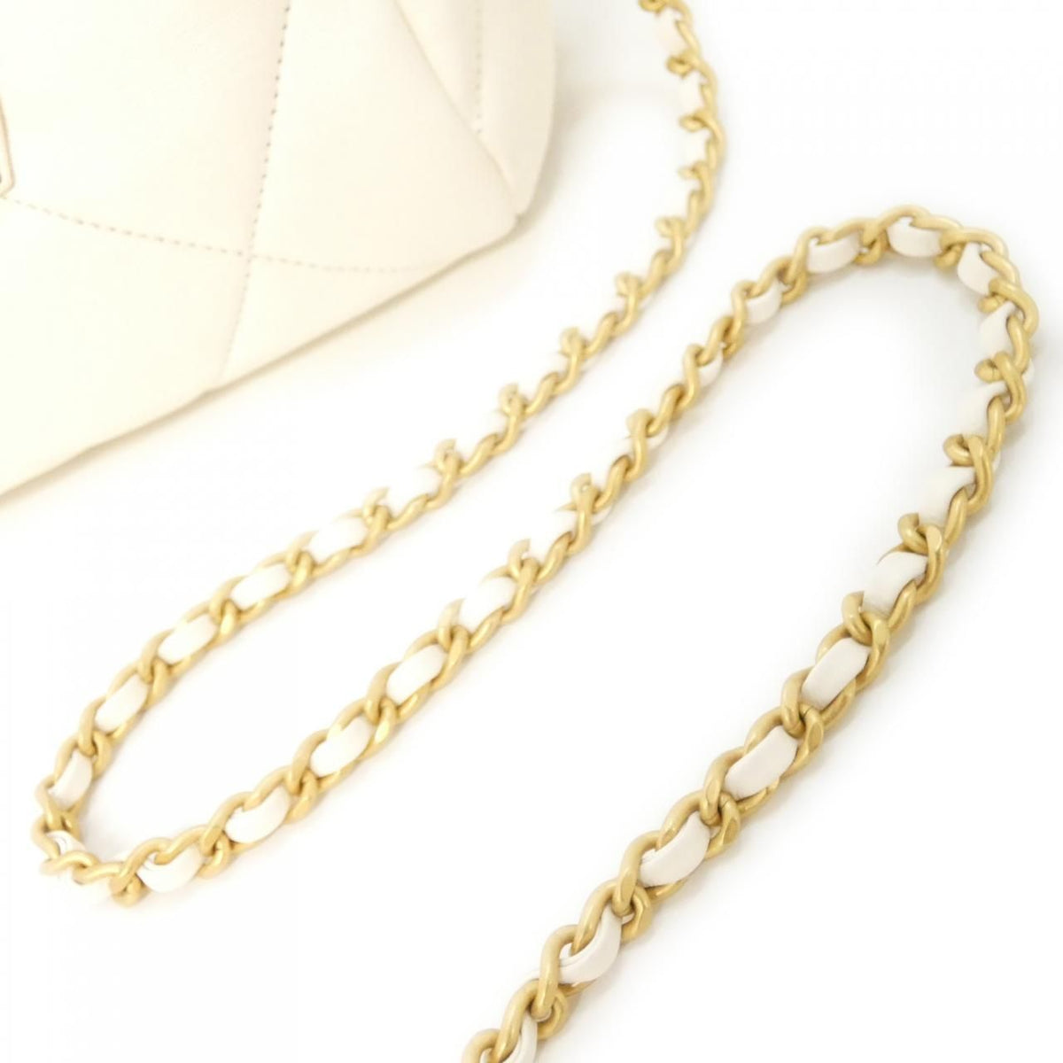 Chanel Shoulder Bag White — view 6