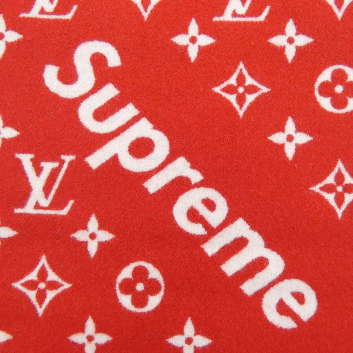 Louis Vuitton Monogram Scarf Supreme — view 4